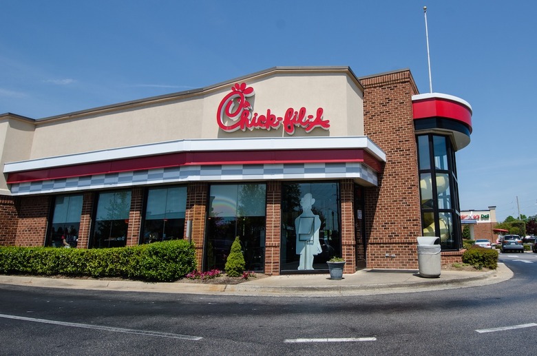 Chick-fil-A Cashier Returns Forgotten $3 Change Weeks Later