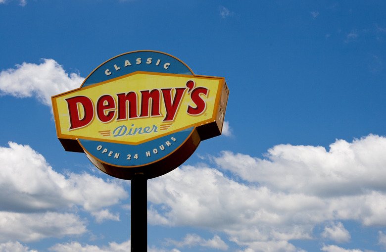 Anonymous Woman Pays for Firefighters' $400 Denny's Bill