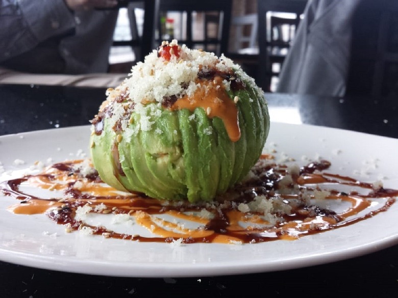 Michigan: Avocado Spiral, XushiKo (Dearborn) 