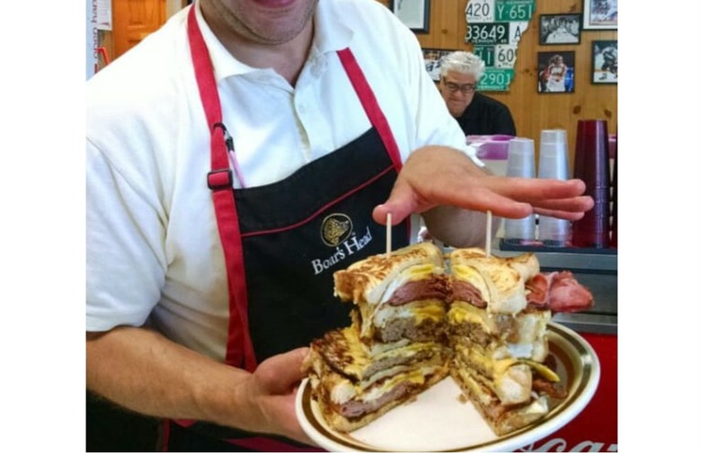 Vermont: Chuck Norris, Handy's Lunch 