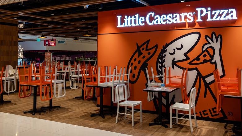 Little Caesar's restaurant