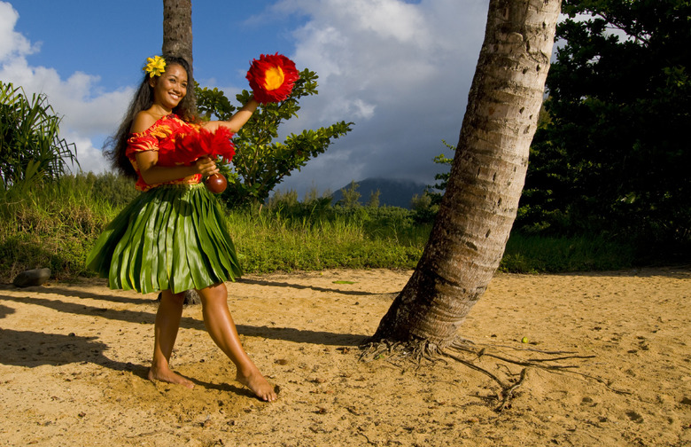 1950s: Hawaiian Dress