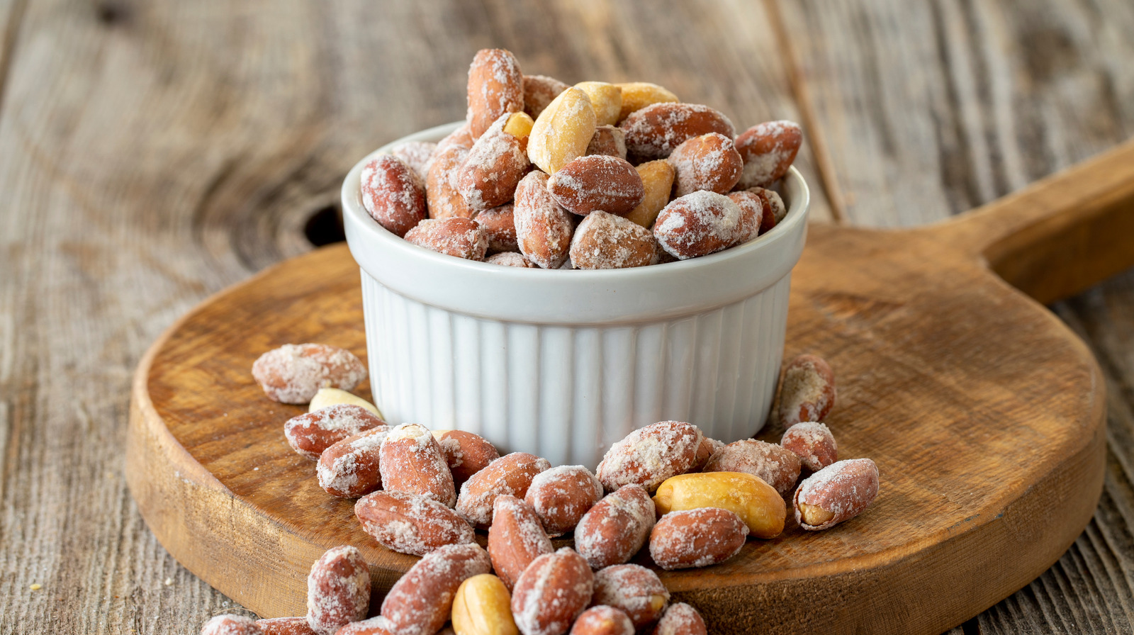 the-new-york-town-where-eating-peanuts-while-walking-backward-is-really