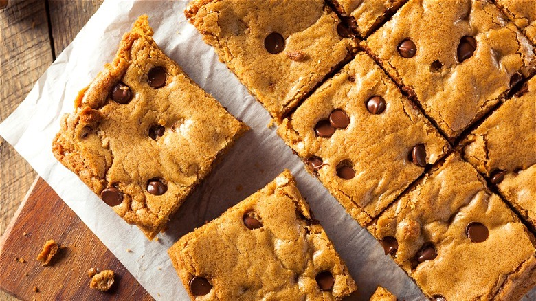 Chocolate chip blondies 