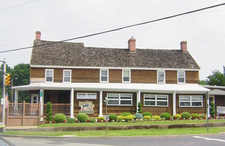 New Jersey: Barnsboro Inn, Sewell