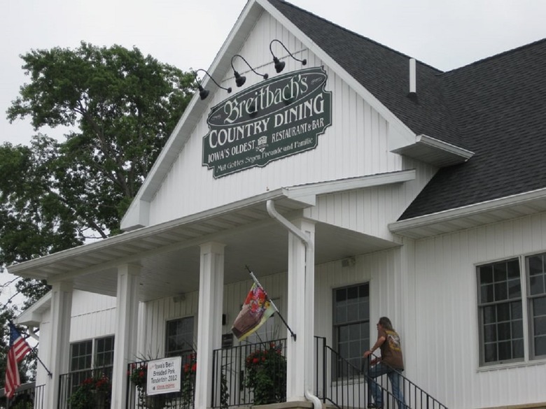 Iowa: Breitbach's Country Dining (Sherrill)