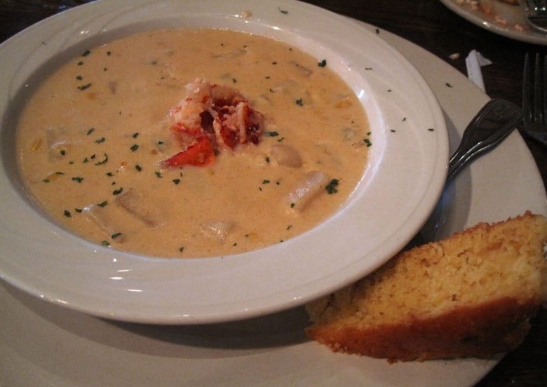 New Hampshire: Lobster corn chowder 