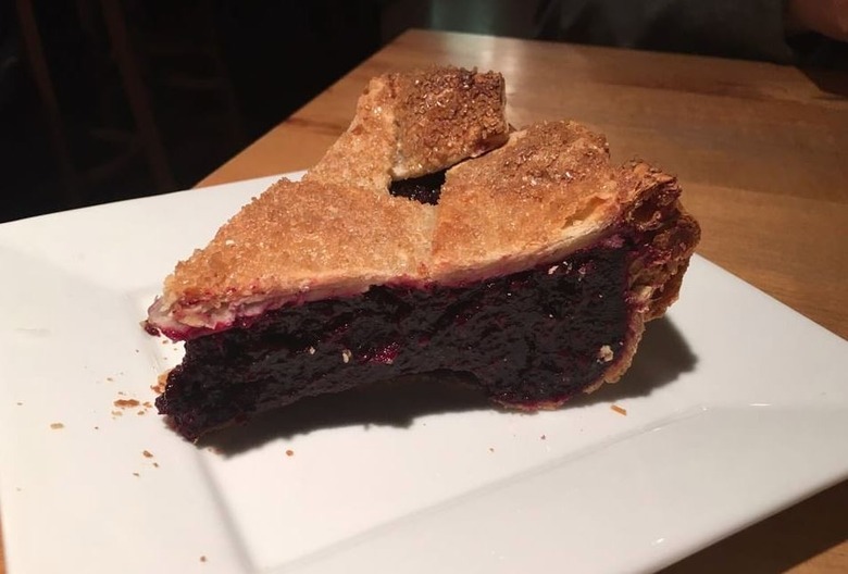 Oregon: Marionberry pie 