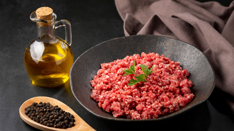 bison ground meat and olive oil