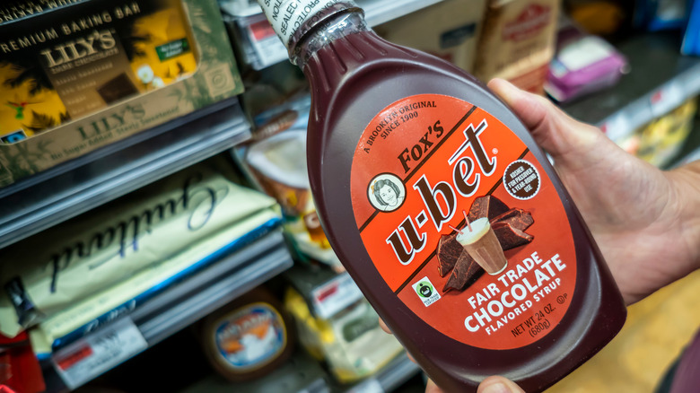 Fox's U-Bet chocolate syrup