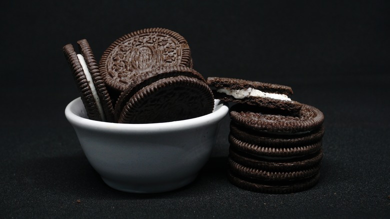 Oreo cookies in bowl