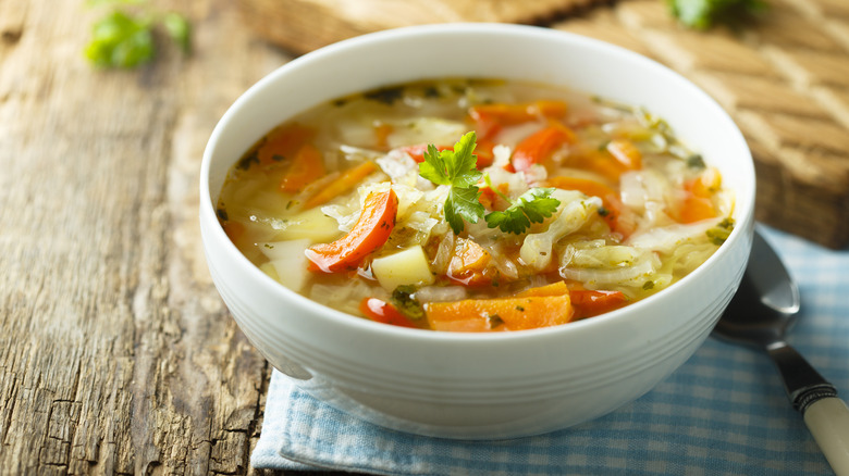 simmering vegetable soup