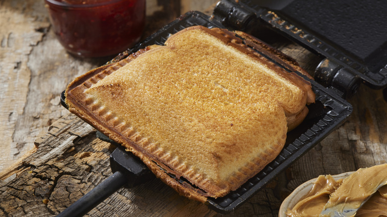 The Proper Way To Use A Pie Iron For Delicious Desserts