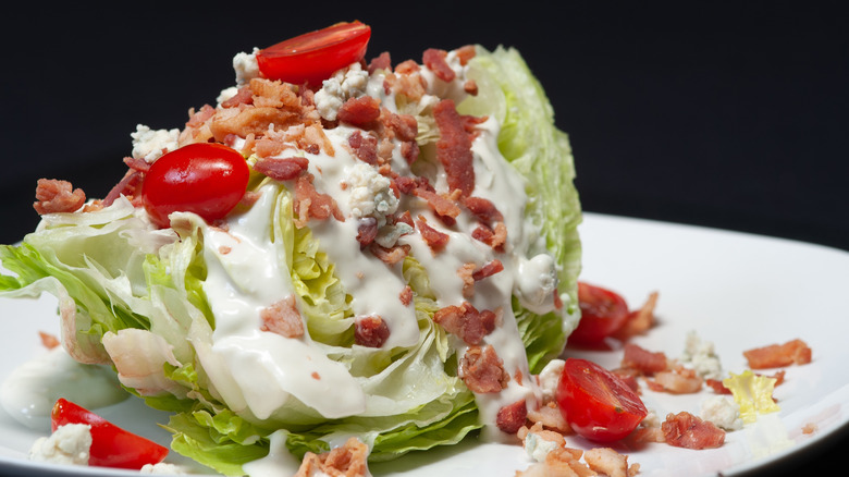 Wedge salad with tomatoes