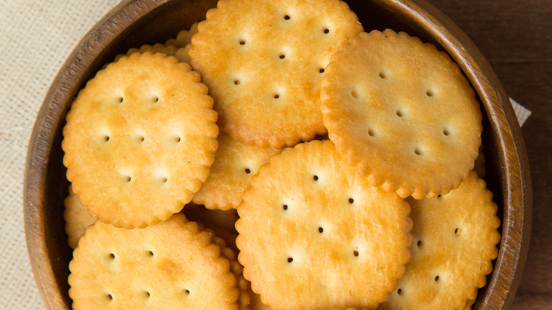 Ritz crackers in bowl