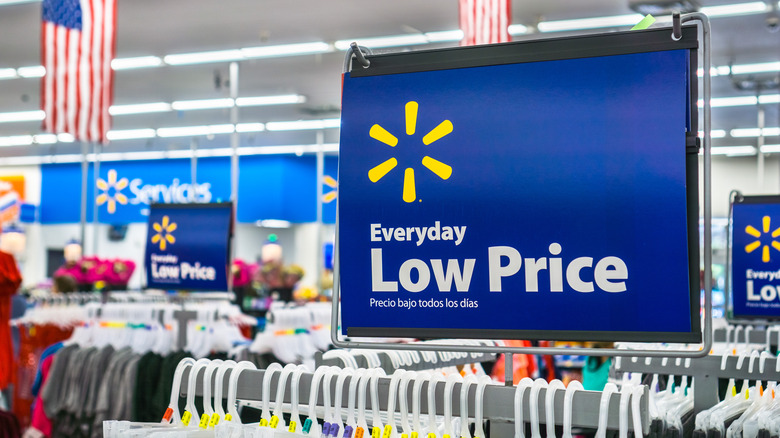 Walmart "Everyday Low price" sign
