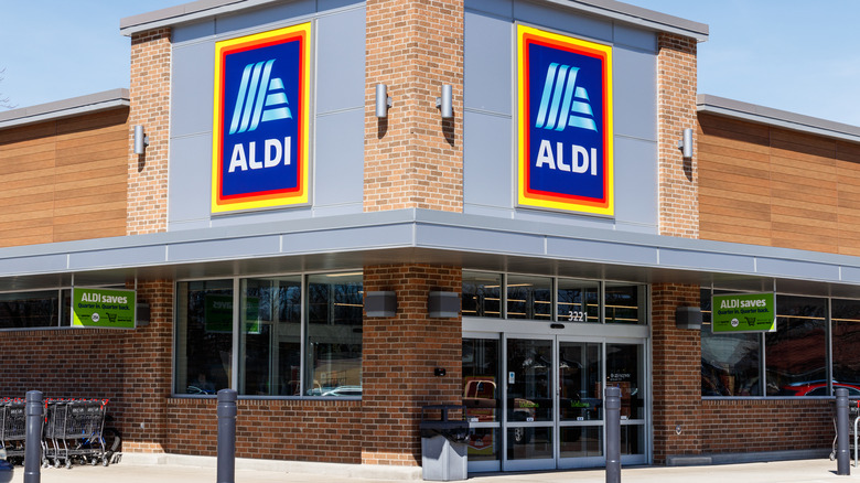 Aldi storefront