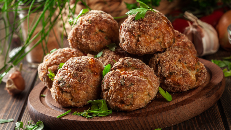 Meatballs on a wooden platter