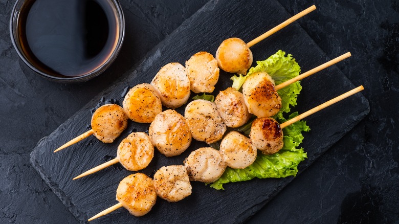 grilled scallop skewers with lettuce