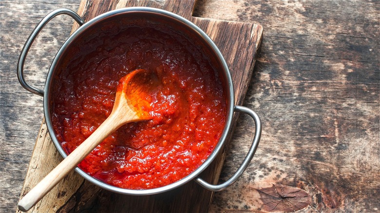 Tomato sauce in steel pot 