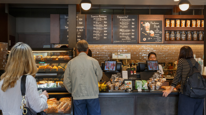 People ordering Starbucks coffee