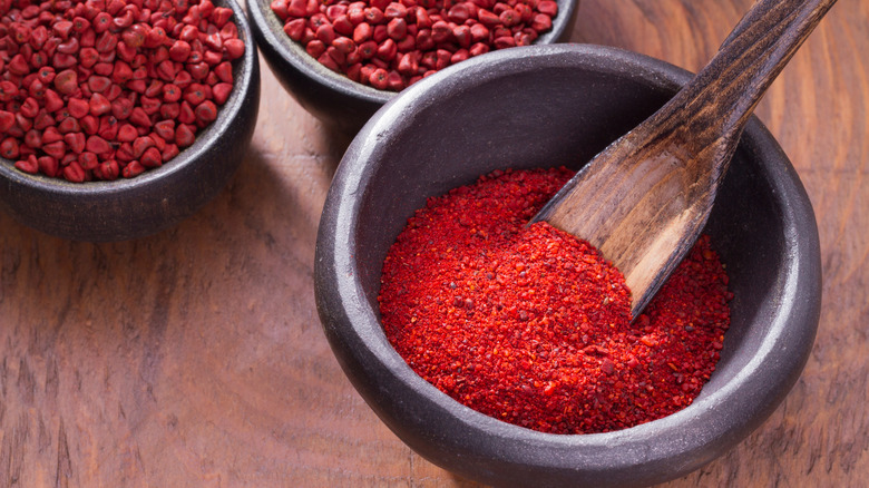 Achiote spice and seeds