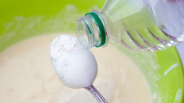 baking soda fizzing from vinegar