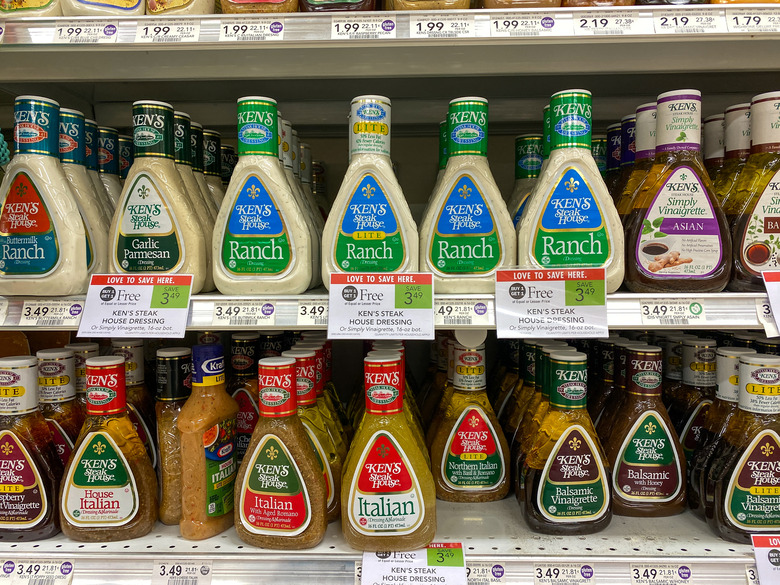 Bottled and dry salad dressing