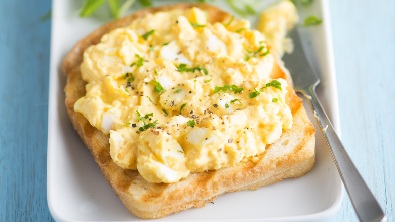 Egg salad on toast