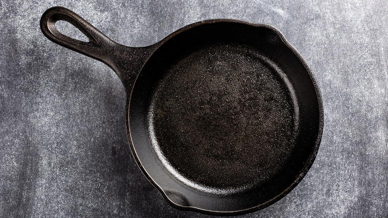 cast iron skillet