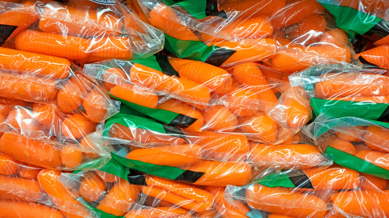 Baby carrots in packaging