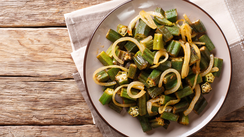 roasted okra with onion