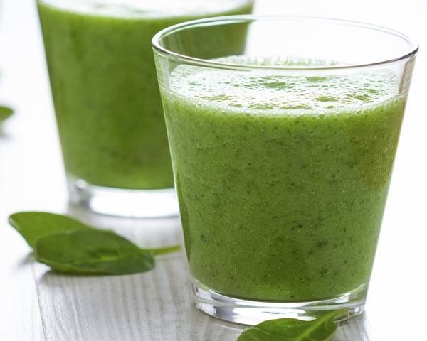 The Skin Brightening Kale Smoothie Recipe