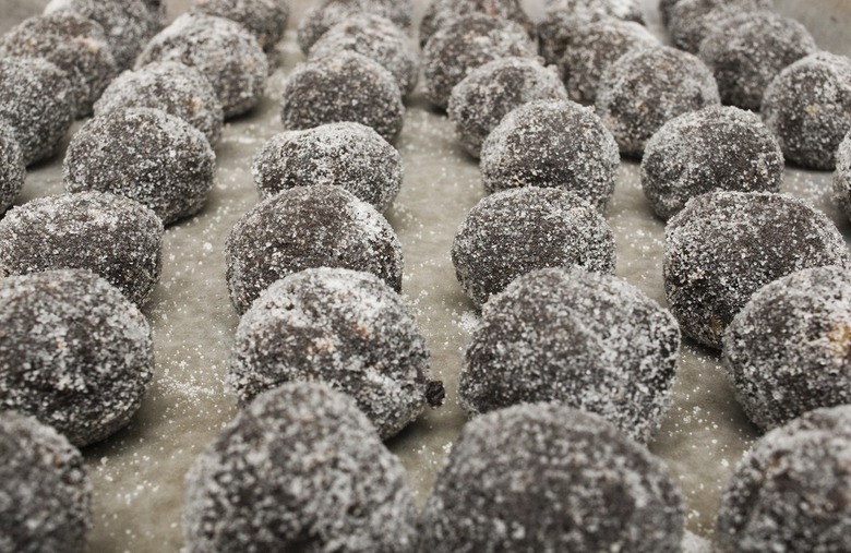 Kentucky: Bourbon balls