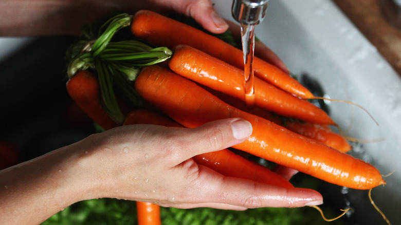 Peeling Carrots, How to Peel a Carrot