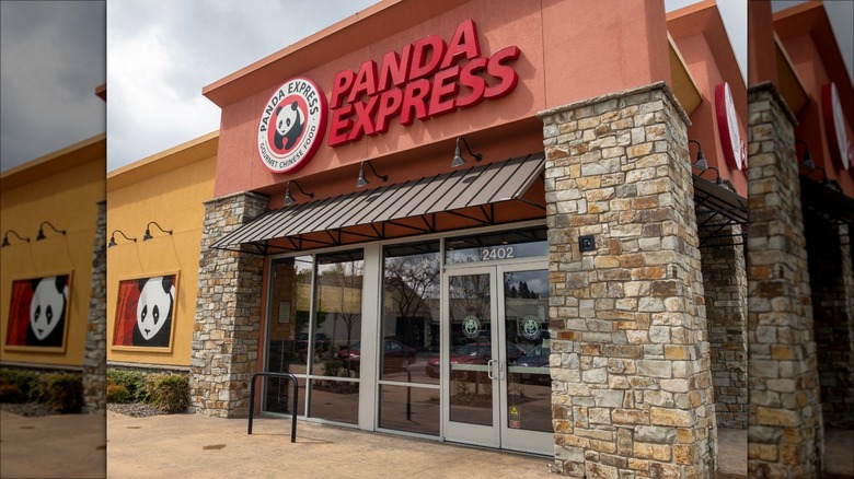 Panda Express storefront exterior