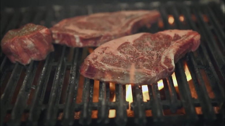 Cooking steak on B&B grill