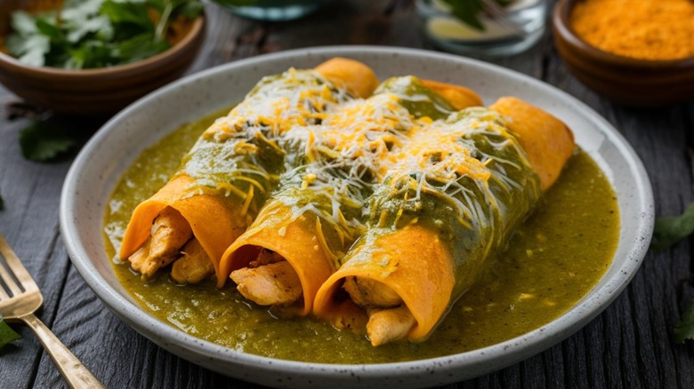 Chicken enchiladas with green sauce