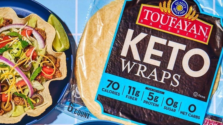 Toufayan Keto wraps bag salad