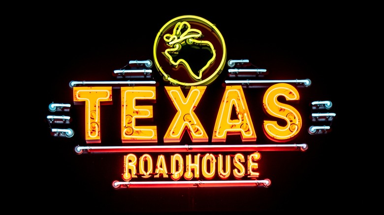 Texas Roadhouse signage in neon
