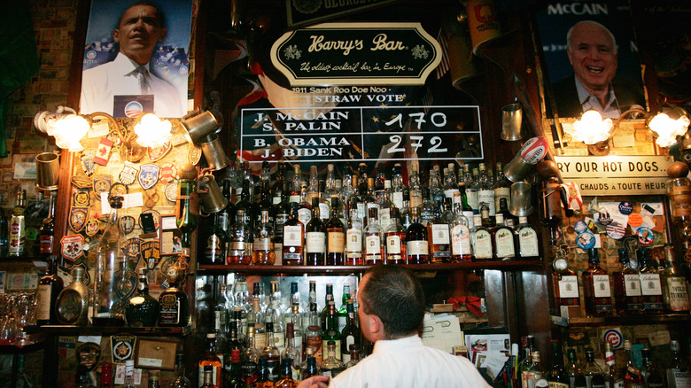 Bartender working behind Harry's Bar