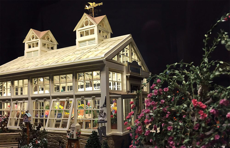  Kentucky: Great American Dollhouse Museum