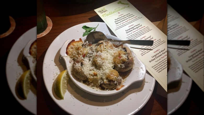 Olive Garden stuffed mushrooms appetizer