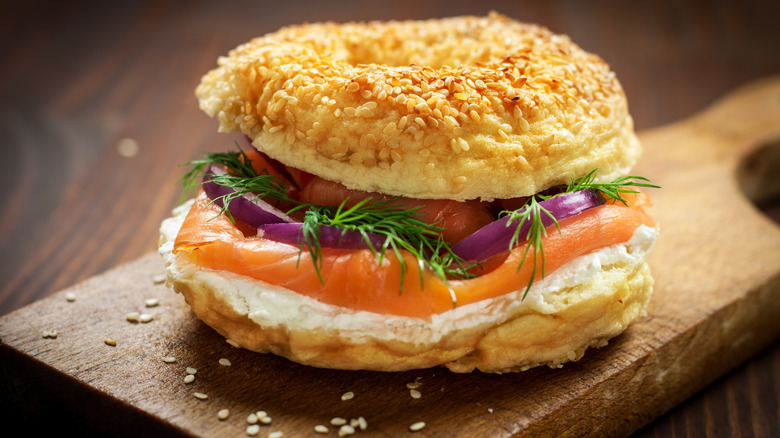 smoked salmon cream cheese bagel dill