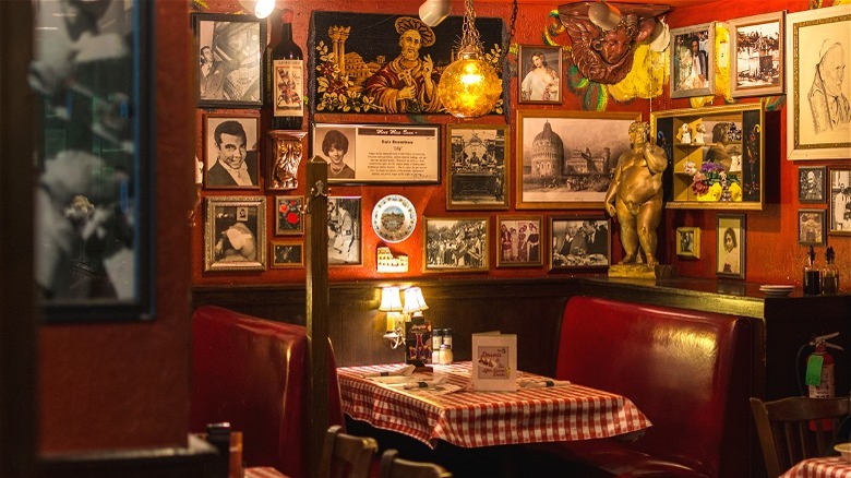 interior booth at Buca di Beppo