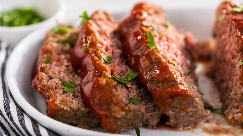 Slices of meatloaf on a dish