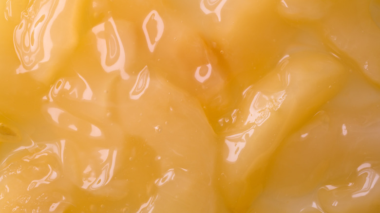 Close up of thick apple pie filling