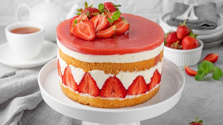 strawberry cake