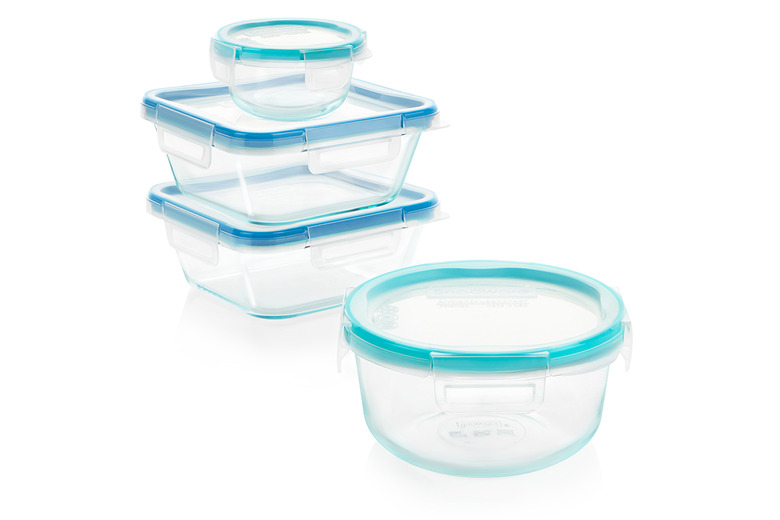 4. Snapware with Pyrex Bottom