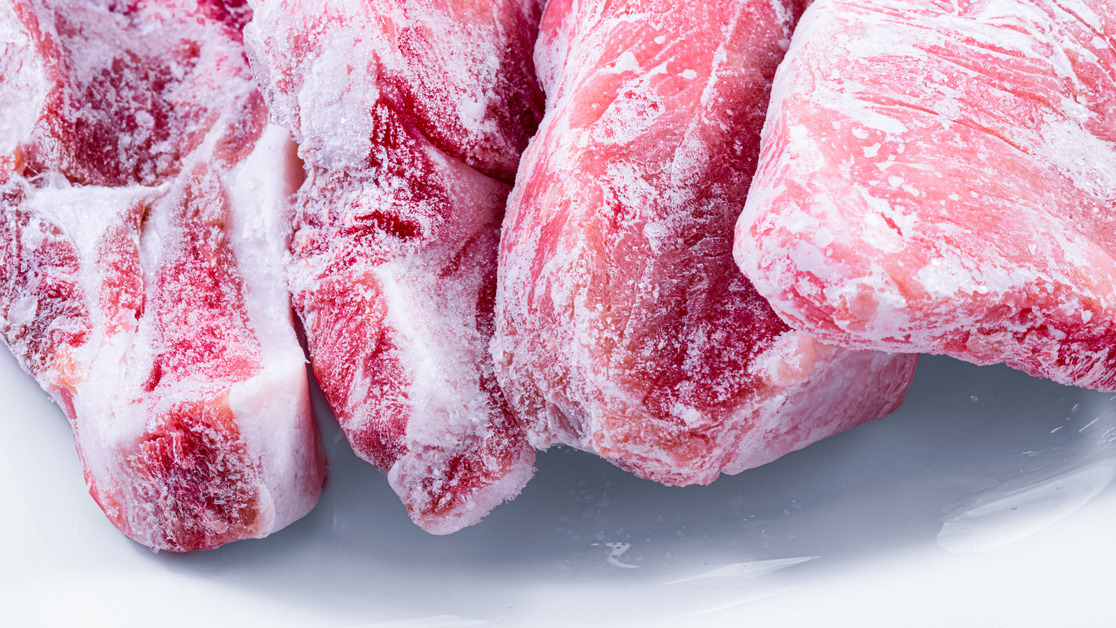 https://www.thedailymeal.com/img/gallery/the-trick-to-tenderizing-meat-after-its-been-frozen/l-intro-1689623712.jpg